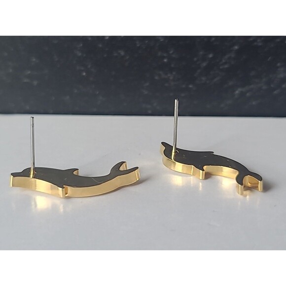 Gold Tone Dolphin Shaped Stud Earrings Vintage Costume Jewelry - Picture 5 of 10